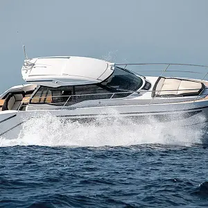 2024 Bavaria SR33 Open