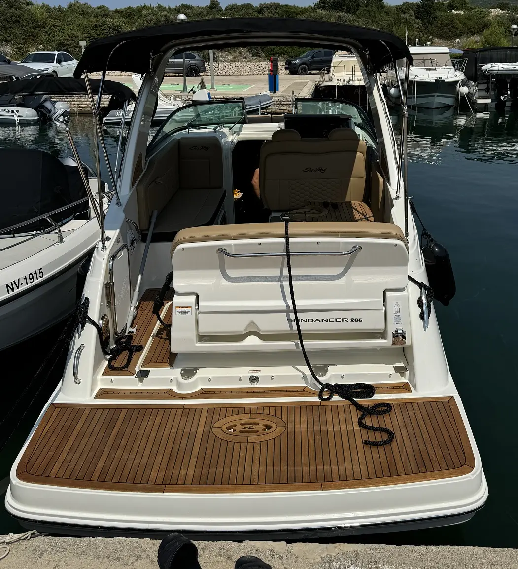 2024 Sea Ray 265 sundancer