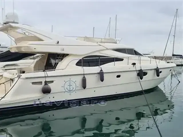 Ferretti Yachts 590