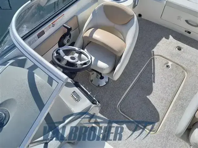 Bayliner 702 Cuddy