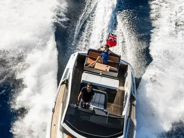 Fairline F Line 33