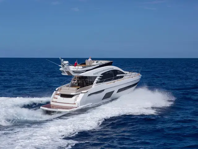 Fairline Squadron 53