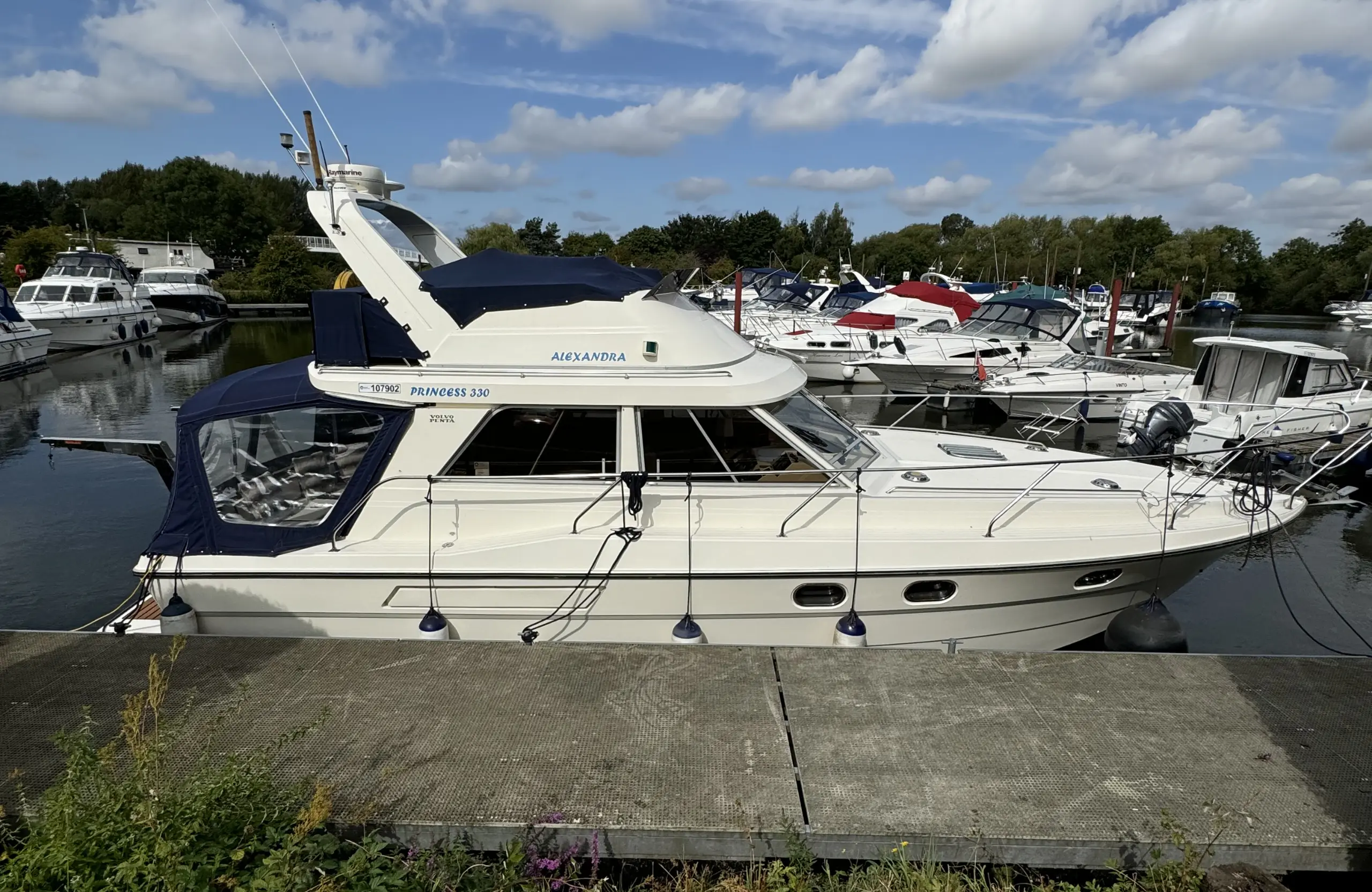 1989 Princess 330