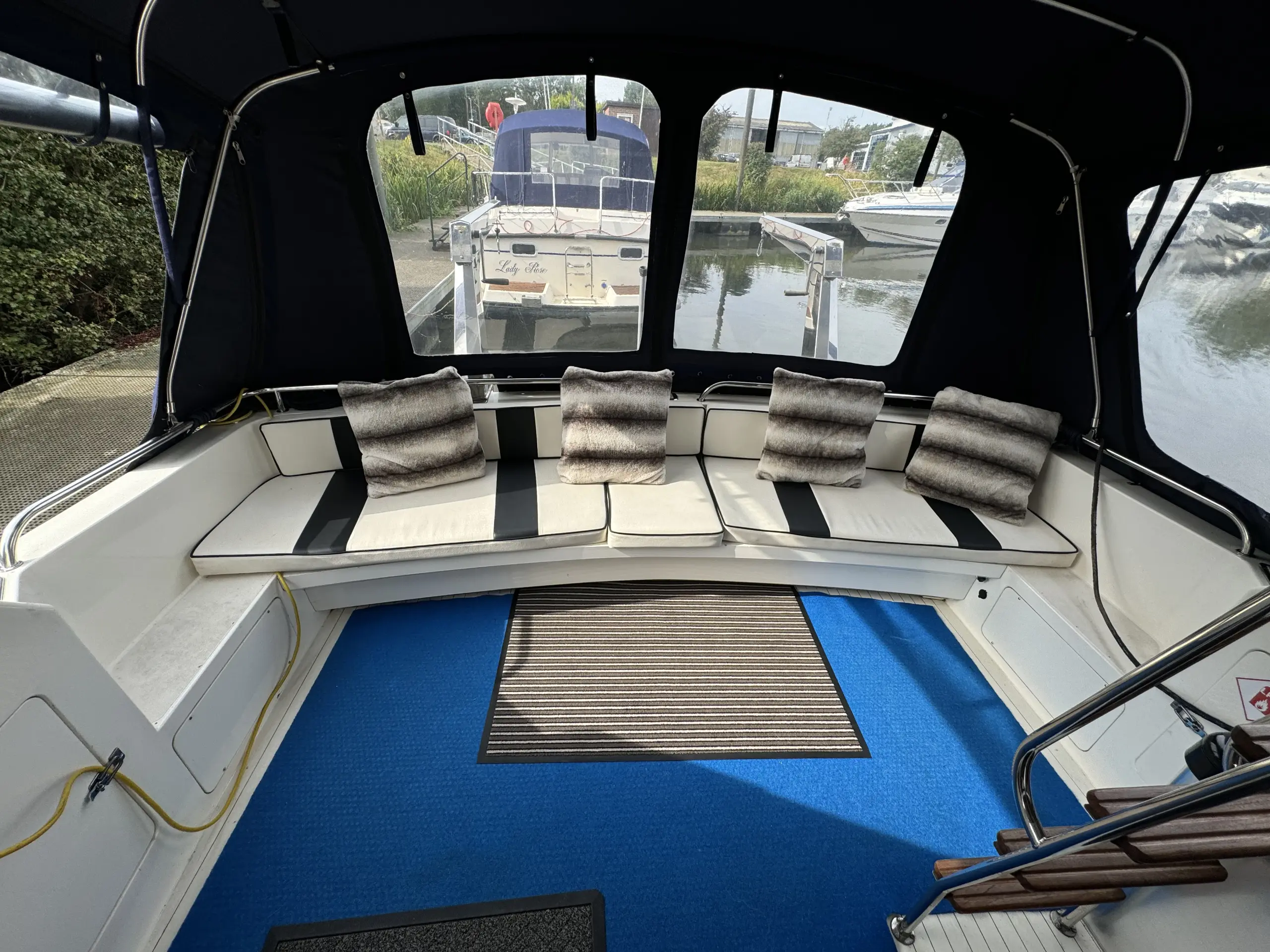 1989 Princess 330