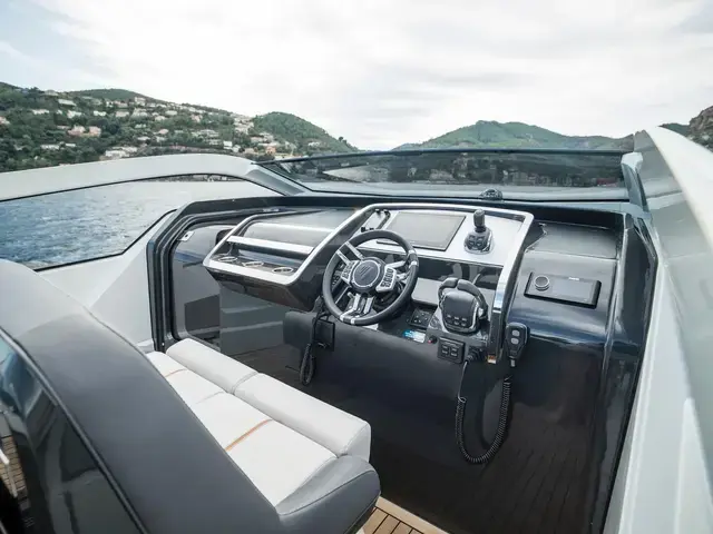 Fairline F Line 33