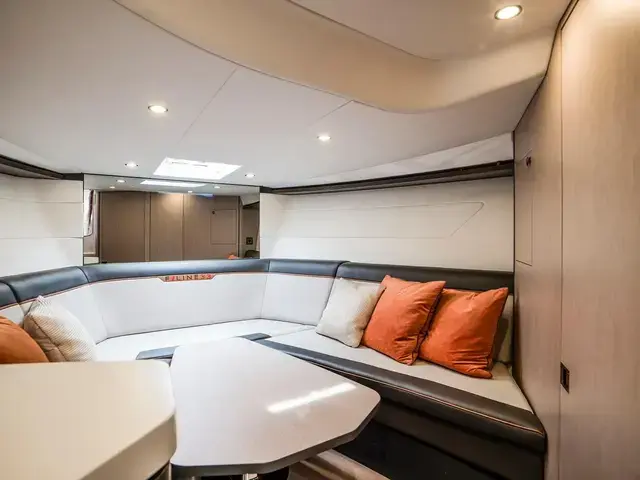 Fairline F Line 33