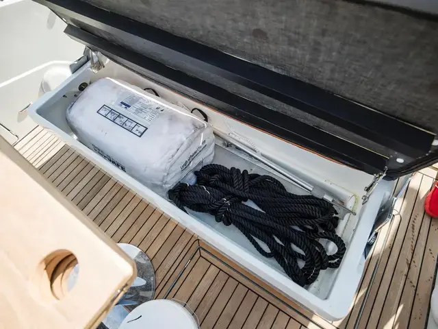 Fairline F Line 33