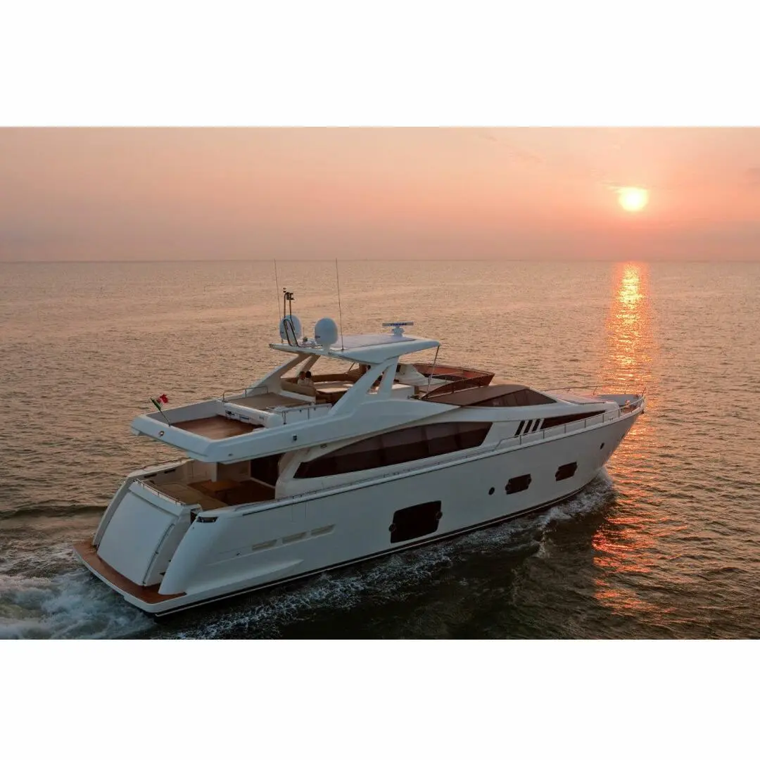 2012 Ferretti 800