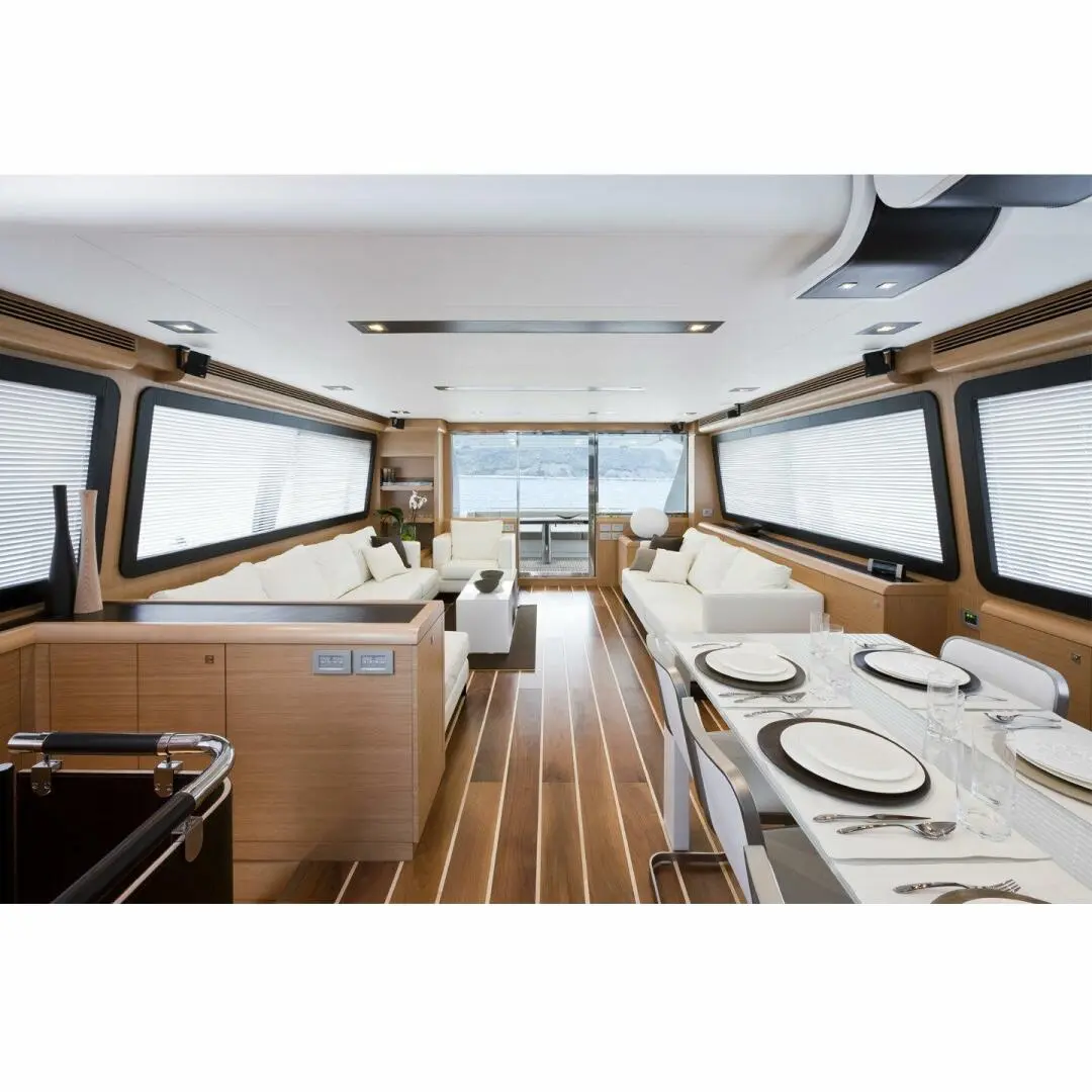 2012 Ferretti 800