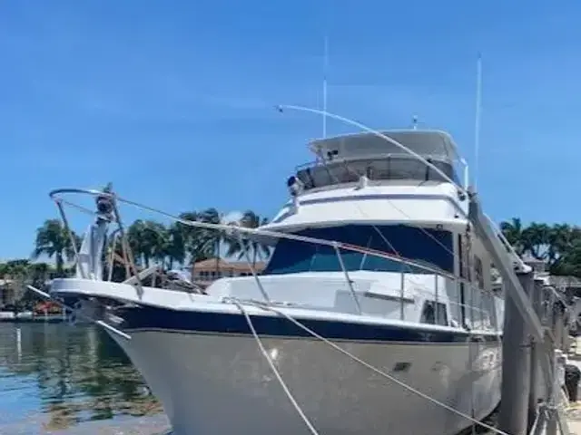 Hatteras 63 Cockpit Motoryacht