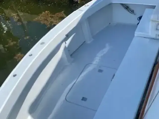 Hatteras 63 Cockpit Motoryacht