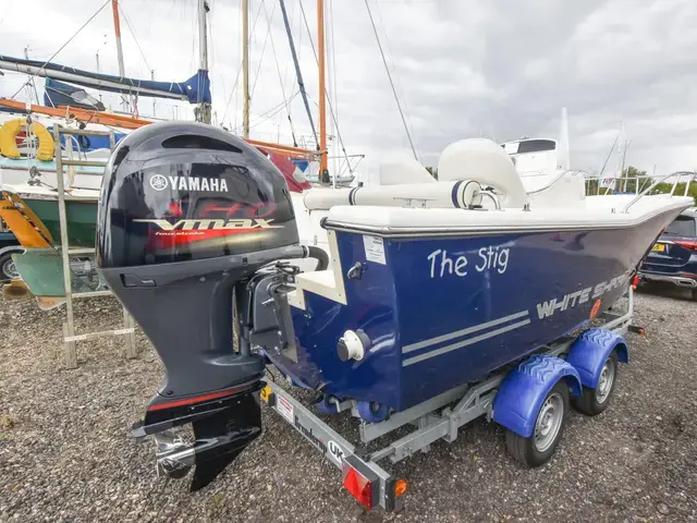 White Shark Boats 205 WA