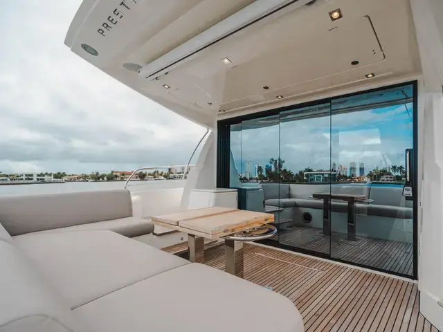 Prestige 52'