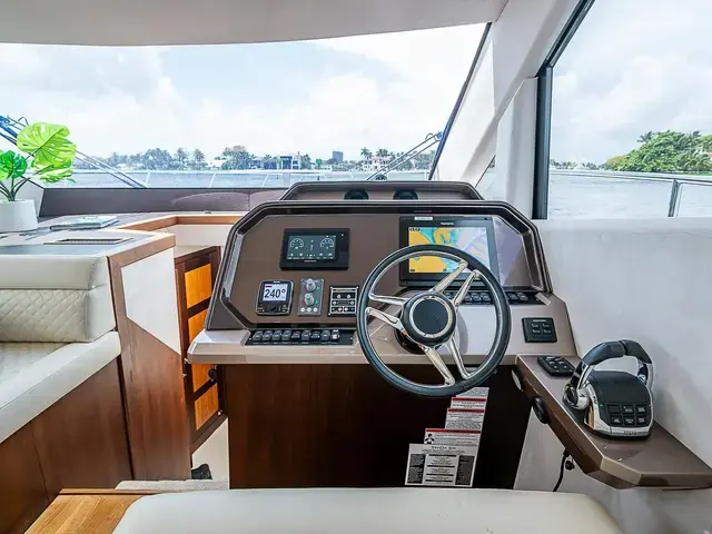 Galeon 50'