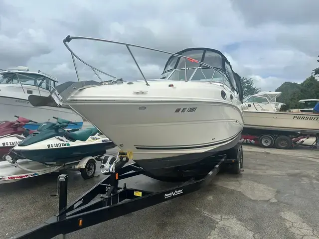 Sea Ray Sundancer 260