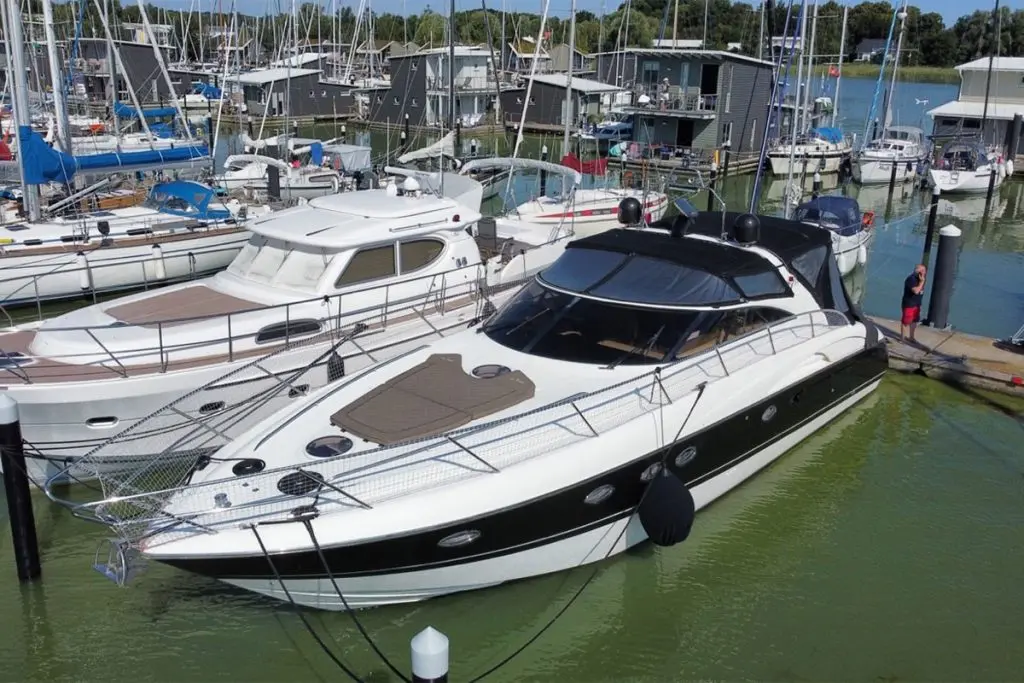 2002 Princess v50