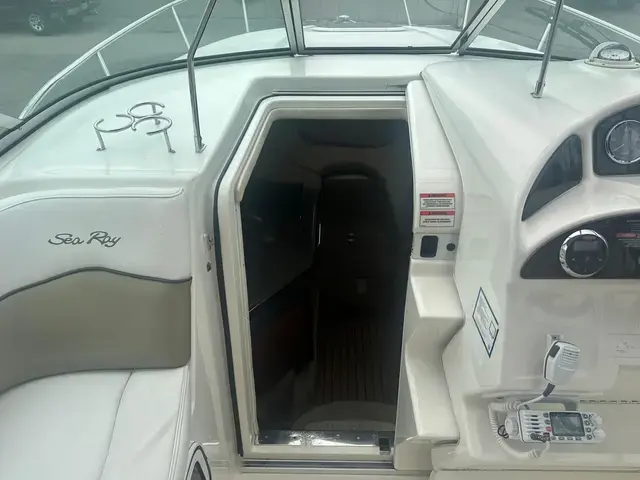 Sea Ray Sundancer 260