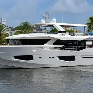 2023 Numarine 85'