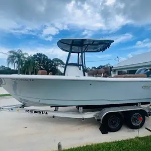 2022 Sea Hunt Boats ULTRA 229