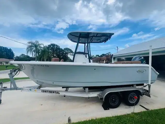 Sea Hunt Boats ULTRA 229