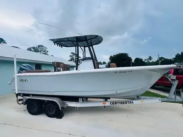 Sea Hunt Boats ULTRA 229