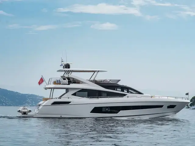 Sunseeker 75 Yacht