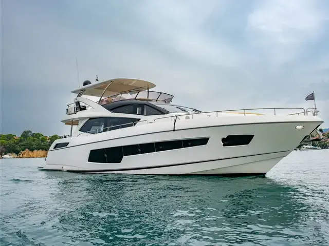 Sunseeker 75 Yacht