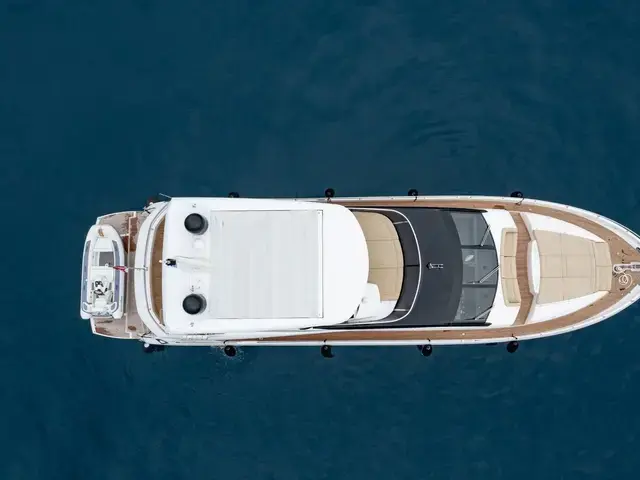 Sunseeker 75 Yacht