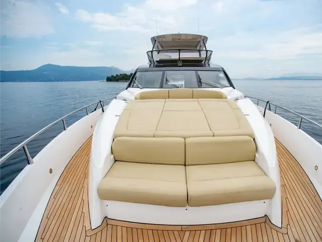 Sunseeker 75 Yacht