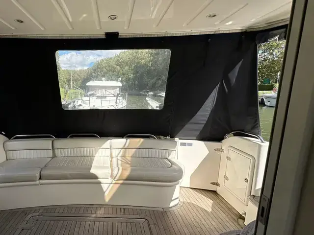 Fairline Phantom 40 Flybridge