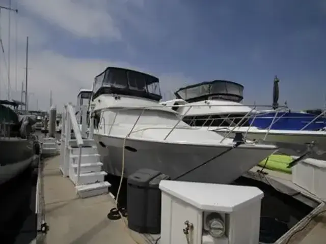 Ocean Alexander Cockpit Motor Yacht