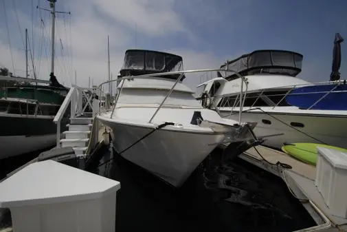 1989 Ocean cockpit motor yacht