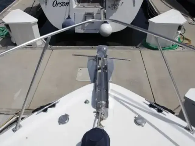 Ocean Alexander Cockpit Motor Yacht