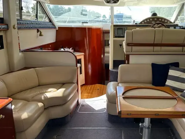 Fairline Phantom 40 Flybridge