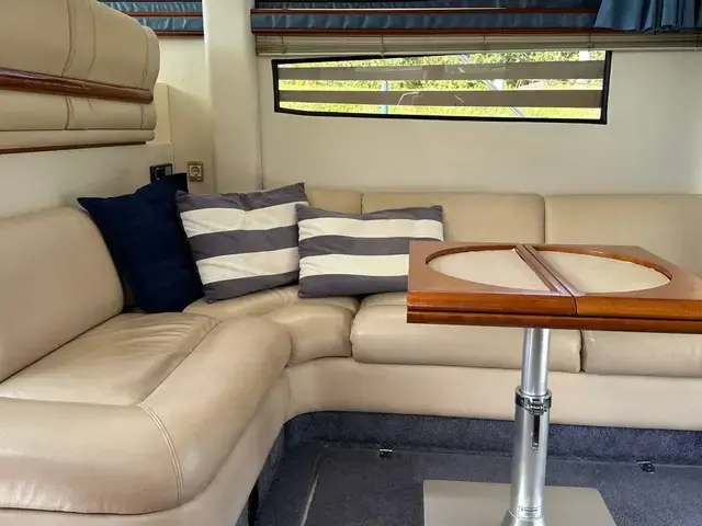 Fairline Phantom 40 Flybridge