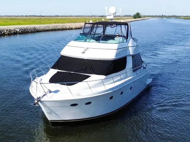 Carver 530 Voyager Pilothouse