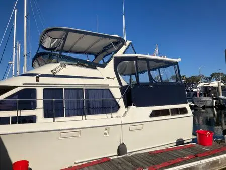 1985 Tollycraft 40 sundeck motor yacht