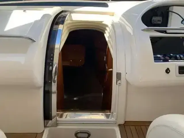 Sunseeker Predator 63