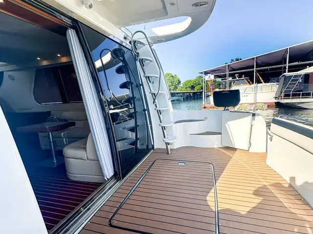 Carver 530 Voyager Pilothouse