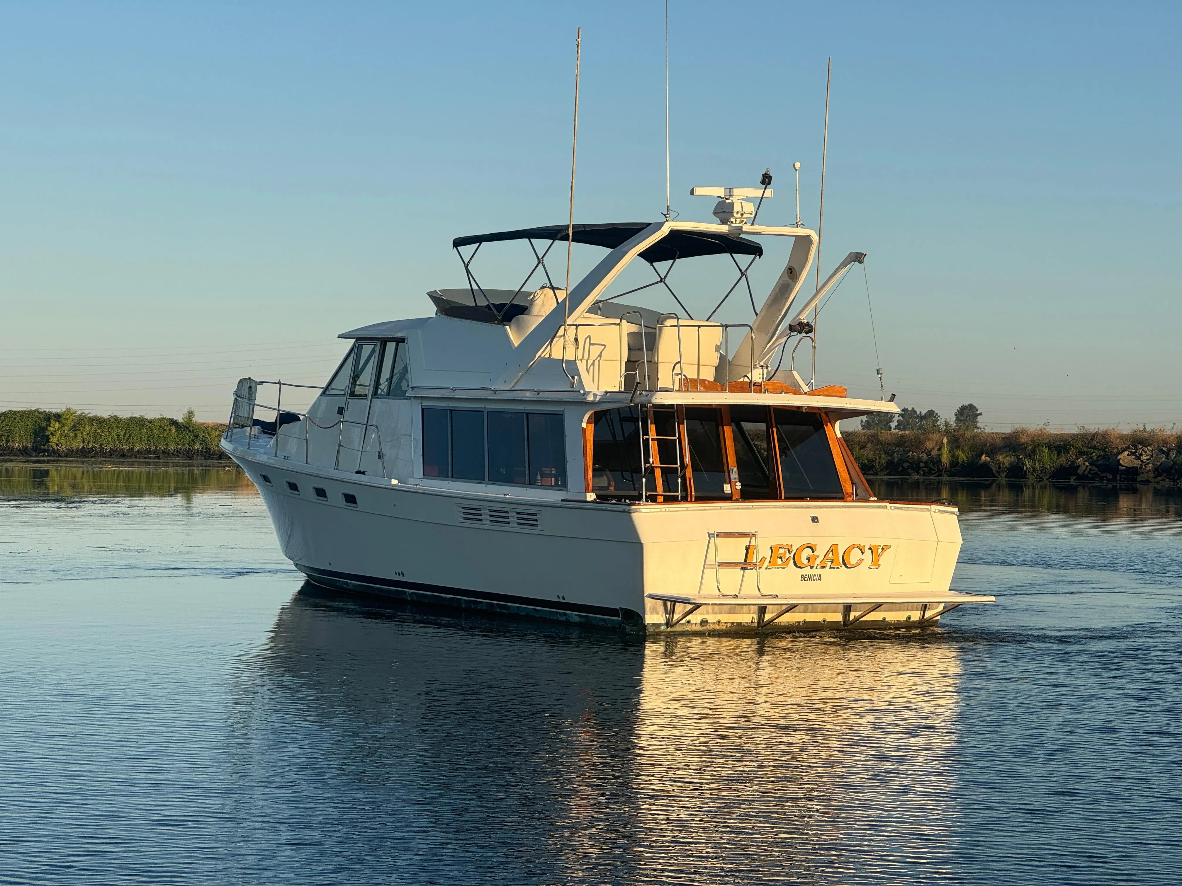 1988 Bayliner pilothouse