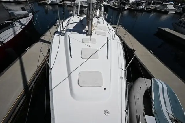 2004 Beneteau 39'