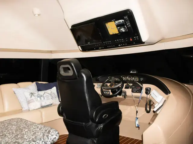 Carver 530 Voyager Pilothouse