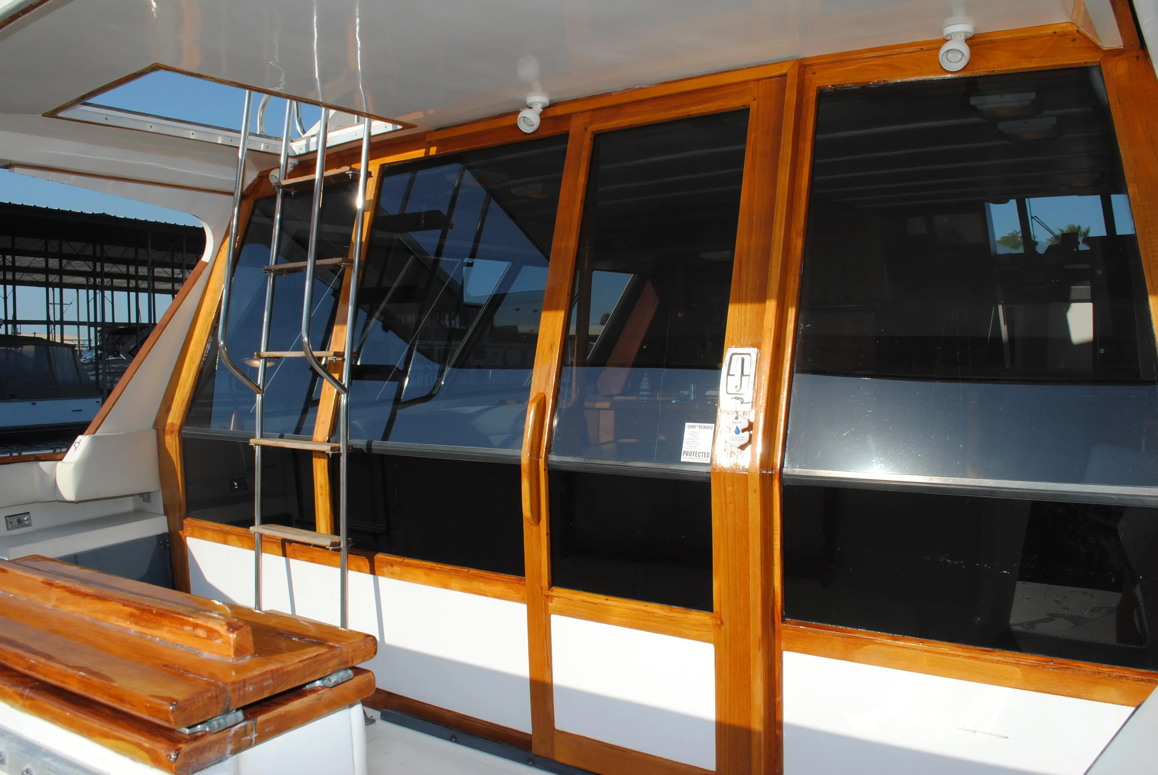 1988 Bayliner pilothouse