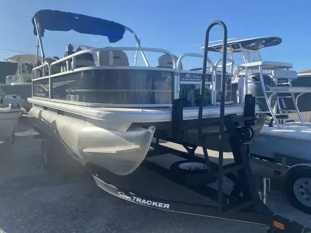 Sun Tracker Bass Buggy 16Xl for sale in United States of America for $14,900