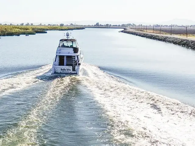 Carver 530 Voyager Pilothouse