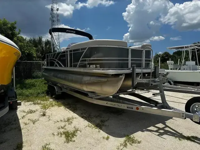 Sylvan Mirage 8522 Party Fish for sale in United States of America for $42,900