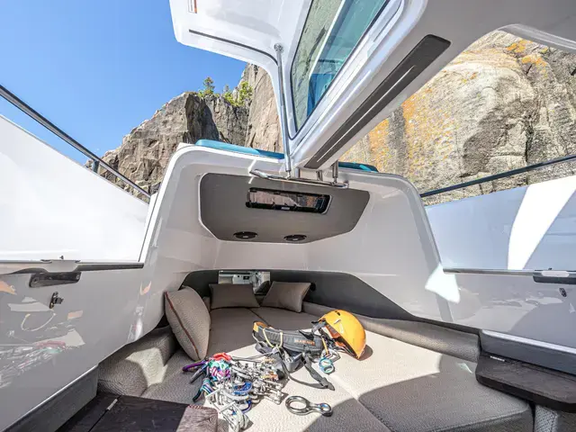 Axopar 37 XC CROSS CABIN