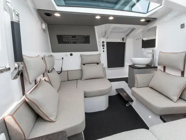 Axopar 37 XC CROSS CABIN