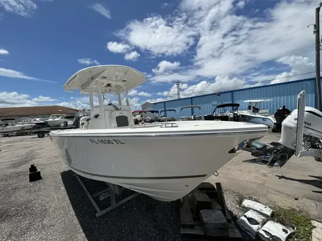 Cobia Boats 240 CC