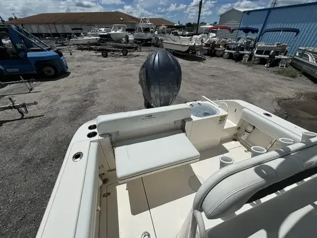 Cobia Boats 240 CC